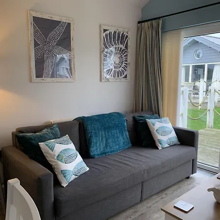 Rosies, The Bay, 2 Bedrooms With Ensuites, Parking For 2 Cars, 2 Dogs Welcome Ferienhaus