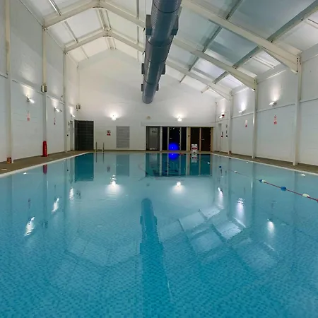 Rosies, The Bay, 2 Bedrooms With Ensuites, Parking For 2 Cars, 2 Dogs Welcome